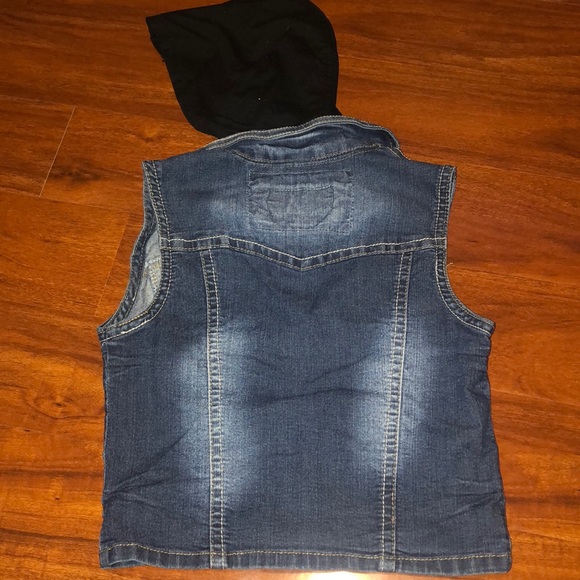 All Lower vest with hood - Picture 4 of 4